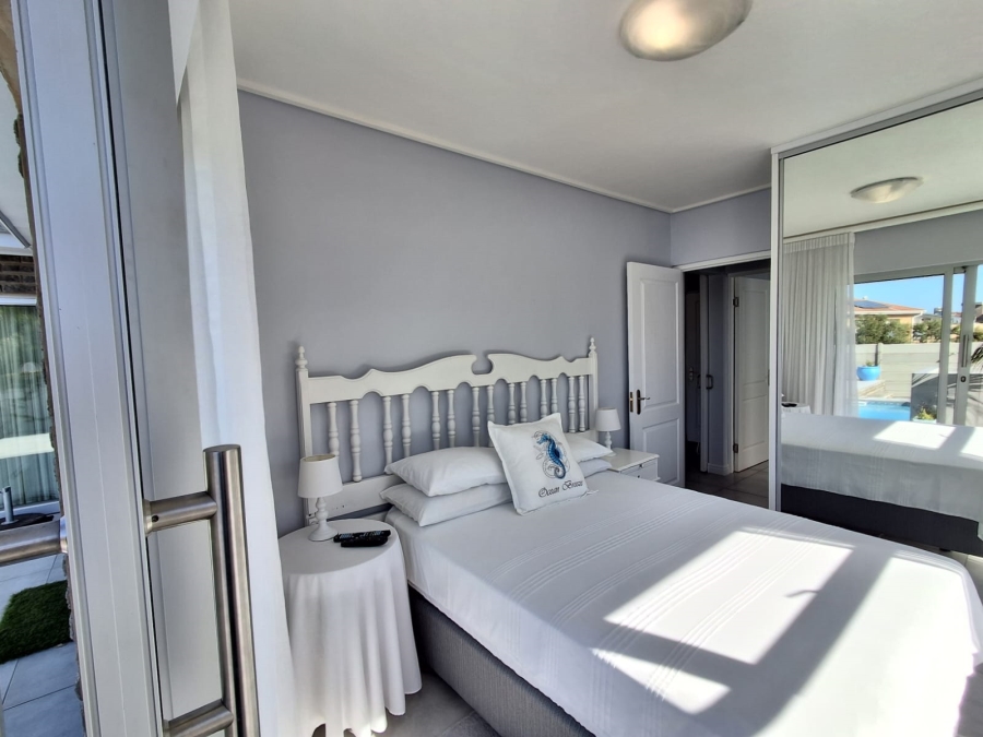 3 Bedroom Property for Sale in Stilbaai Wes Western Cape